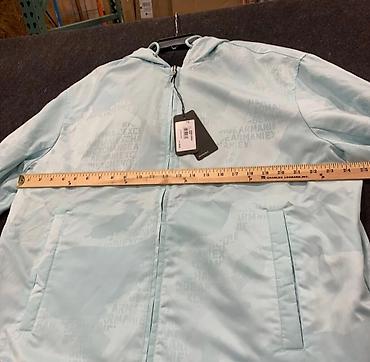 north face kurtka: Armani. Real qiymət 269$. İki tərəfli — 4