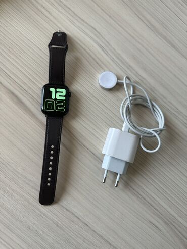 Apple Watch: Apple Watch 8 45mm Кожаный ремешок. Аккумулятор 96% В комплект
