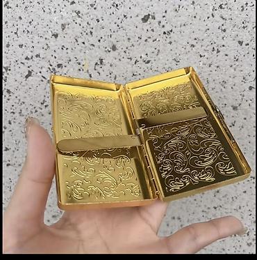 malbro siqaret: Qızılı rəngli metall siqaret qutusu - Material: parlaq metal (qızılı — 2