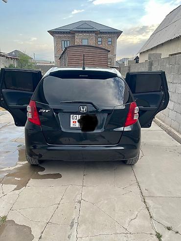 Honda: Honda Fit: 2008 г., 1.3 л, Вариатор, Бензин, Хэтчбэк — 9