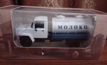 аксессуары для акустической гитары: Масштабные модели грузовых автомобилей от фирмы ULTRAАвтолегенды