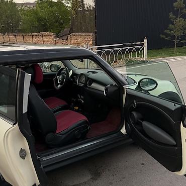 машина срочно: Mini Cooper Clubman: 2010 г., 1.6 л, Автомат, Бензин, Универсал — 2