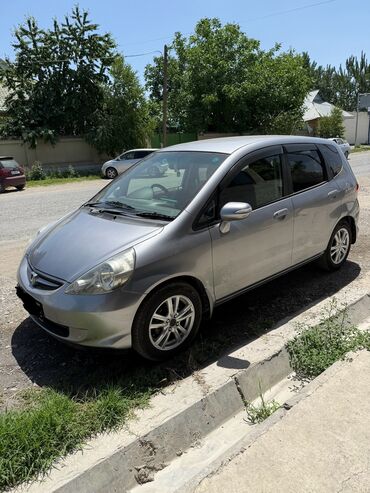 Honda: Honda Fit: 2006 г., 1.5 л, Вариатор, Бензин, Хэтчбэк