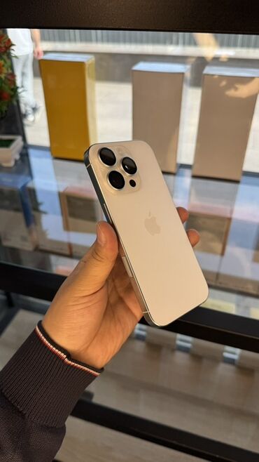 телефоны айфон: IPhone 16 Pro, Б/у, 256 ГБ, Белый, 100 %