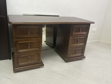 купить печь для бани с баком для воды: Письменный стол, Б/у
