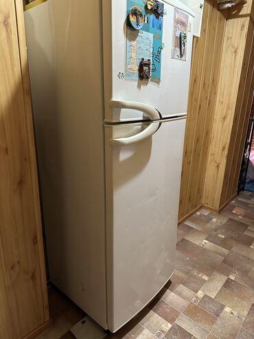 холодильник б у: Холодильник Daewoo, Б/у, Двухкамерный, De frost (капельный), 175 *