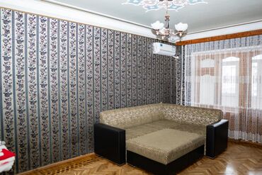 Uzunmüddətli kirayə mənzillər: Azadlıq prospektində, qoşazapravkaya yaxın Qrand marketin yanında 9 — 5