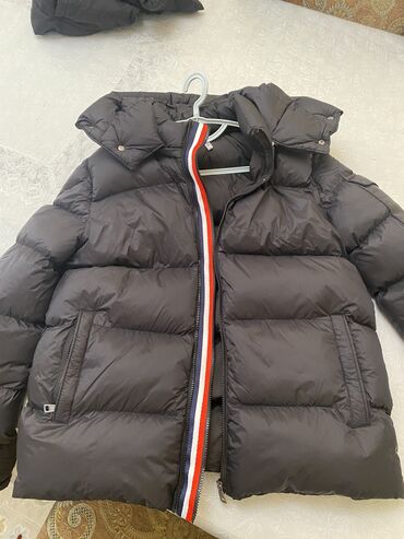 Куртки: Мужская куртка, L (EU 40), Moncler, Новый, цвет - Черный, Самовывоз, Бесплатная доставка