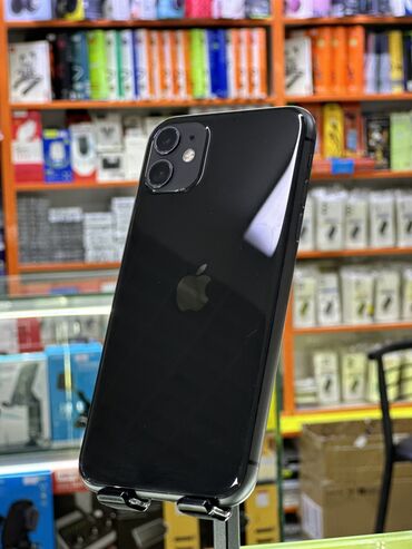 Apple iPhone: IPhone 11, Б/у, 128 ГБ, Черный, Защитное стекло, Чехол, 90 %