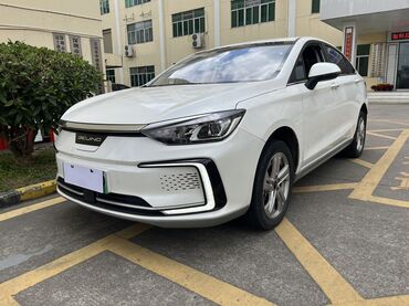 продаю или меняю с доплатой мне: Beijing EU5 2022 года Пробег : 20000 км В отличном состоянии