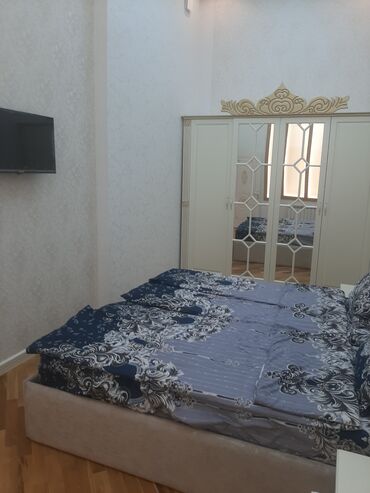 Uzunmüddətli kirayə mənzillər: 28 May metrosundan 700-800şərq bazarından 100 metr məsafədə 177 — 5