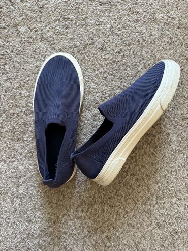 tkan satin: Продам обувь для мальчиков, Zara 36 размер Цвет темно - синий
