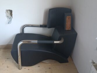 su qizdirici qazla qiymeti: Canaqli kreslo 350.ariston 50l 180.permanent aparatı 250.dirnaq masası