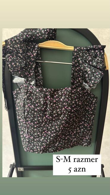 Ətəklər: Qadın geyimləri – ətək və donlar (S–M/S–M–L ölçülər) Her biri yeni — 11