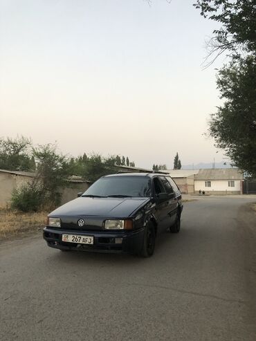 шины r16c: Volkswagen Passat: 1992 г., 1.8 л, Механика, Бензин, Универсал