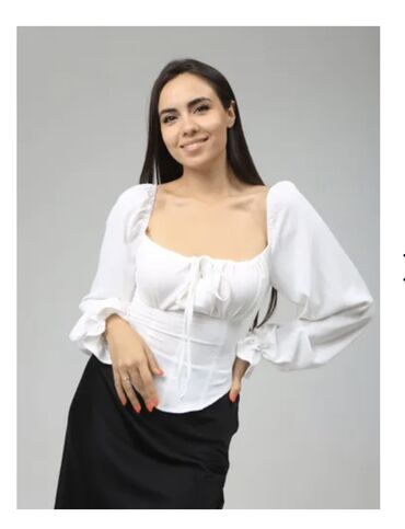 стильная белая блузка: Блузка, В цветочек
