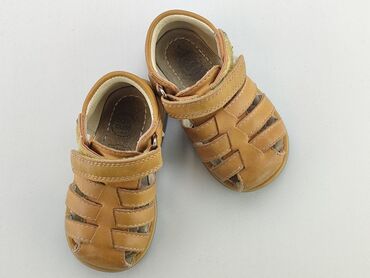 buty sportowe dziecięce 31: Sandals 20, Used