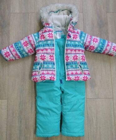 детская зимняя куртка: Продаю яркий раздельный зимний комбинезон от Carter's. Куртку и