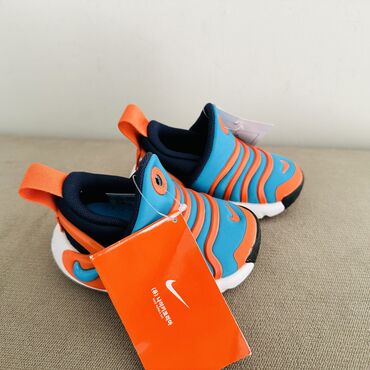 кроссовки найк: Для первых шагов очень удобные. Фирменные Nike Korea. Размер 10 см