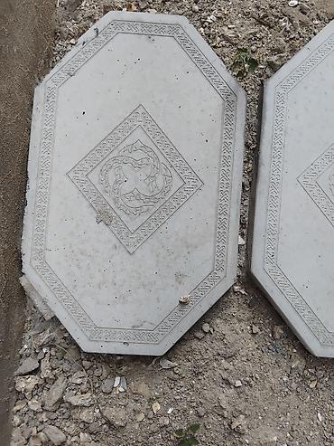 hazır tonqal: Dekorativ beton səki daşları 56eded qalb — 1