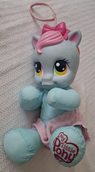 Igračke: Obiman set igračaka inspirisan serijalom My Little Pony. Uključuje na lalafo.rs — 21 Igračke: Obiman set igračaka inspirisan serijalom My Little Pony. Uključuje — 21