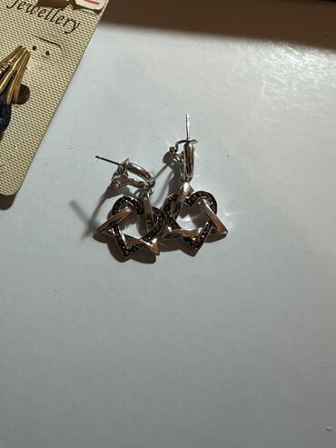 Sırğalar: Mağaza bağlandığı üçün 10% endirim mövcuddur — 12