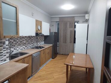 Uzunmüddətli kirayə mənzillər: 9-Mikrorayonda Tərlan Şadlıq evinin yanında 18 mərtəbəli binanın 8-ci — 7