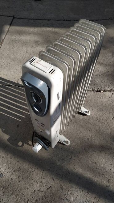 обогреватель калорифер: Продам б/у масляный обогреватель, 2кВт