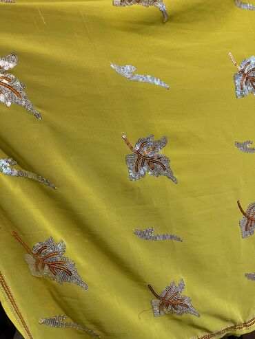 Текстиль: Индийский сари( Индия)
5 м * 1 м
8 мкр