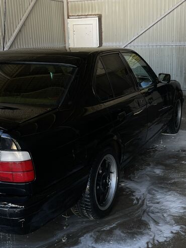 BMW: BMW 5 series: 1993 г., 2.5 л, Механика, Бензин, Седан — 4