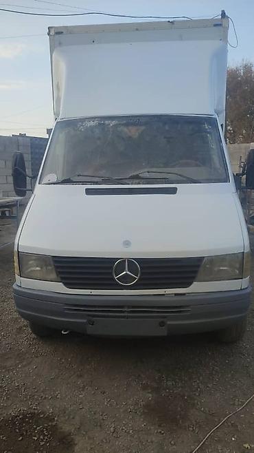 freightliner columbia: Легкий грузовик, Mercedes-Benz, Стандарт, 3 т, Б/у — 3
