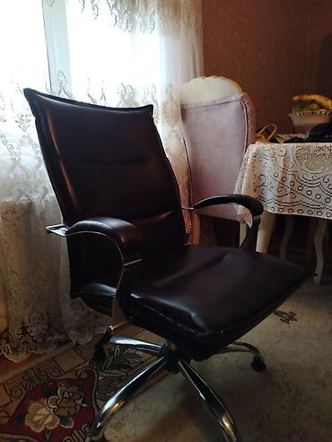ideal mebel: Erqonomik ofis kreslosu - Material: yumşaq eko‑dəri üzlük, parlaq — 1
