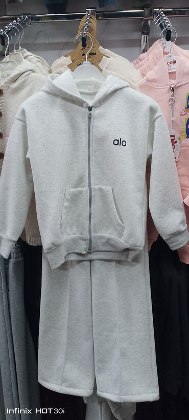 жилет мужская: Комплект, цвет - Белый, Новый