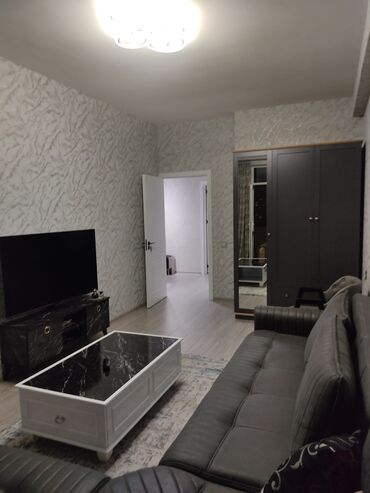 Uzunmüddətli kirayə mənzillər: Xirdalan s.Abseron citide yerlesi ev.Tecili satilir. Mənzil – — 4