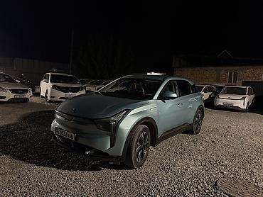 Hozon: Электромобиль Skyworth EV6 (сквозная эмблема Skyworth на капоте и — 2