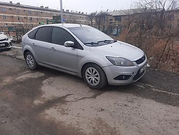 lancer 9: Ford Focus: 2010 г., 1.8 л, Механика, Бензин, Хэтчбэк — 2