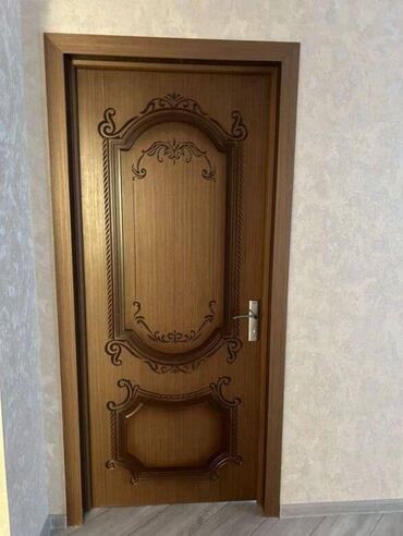 qapi ikinci el: Klassik dizaynlı taxta otaq qapısı - Material: ağac əsaslı, təbii