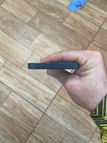 Apple iPhone: IPhone 13, 128 GB, Black Titanium, Face ID, Sənədlərlə — 4