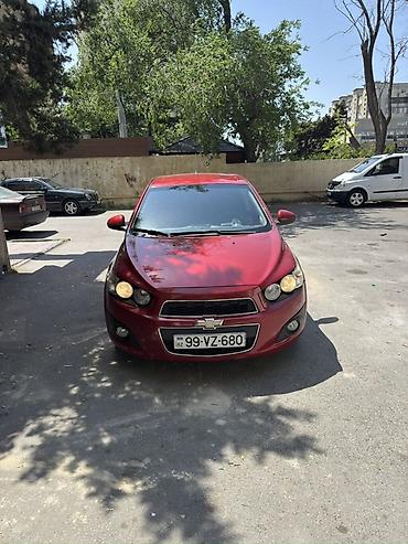 aveo ucun: Chevrolet Aveo sedan – qırmızı rəng Xüsusiyyətlər və komplektasiya: - — 1