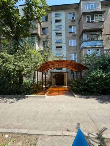 квартира в бишкеке с подселением: 3 бөлмө, 60 кв. м, 104-серия, 5 кабат