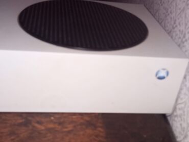 Xbox Series S: Xbox Series S oyun konsolu və aksessuarlar Xüsusiyyətlər: - Rəng: ağ — 2