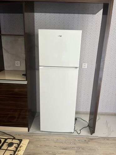 Separatorlar: 2 qapılı Artel Soyuducu Satılır, rəng - Ağ