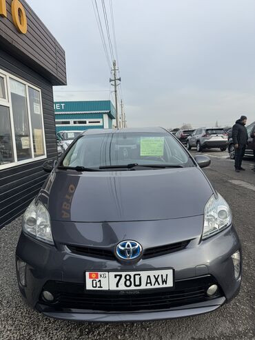 Toyota: Toyota Prius: 2015 г., 1.8 л, Автомат, Гибрид, Универсал at lalafo.kg — 1 Toyota: Toyota Prius: 2015 г., 1.8 л, Автомат, Гибрид, Универсал — 1
