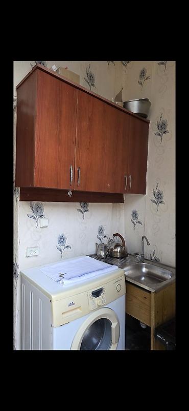 1 otaqli ucuz menzil: 1 otaqlı, 17 kv. m, Kredit yoxdur, Orta təmir — 3