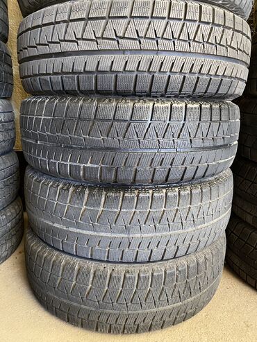 Шины: Шины 215 / 65 / R 16, Зима, Б/у, Комплект, Легковые, Япония, Bridgestone