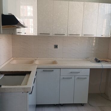 Yataq otağı dəstləri: Endirim olundu ❗Mətbəx mebeli satılır 300₼. Ölçü 1.65/2.34. Üzəri