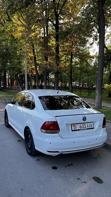 Продажа авто: Volkswagen Polo: 2013 г., 1.6 л, Автомат, Бензин, Седан — 4