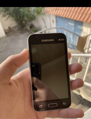 samsung galaxy j1: Samsung Galaxy J1 2016, 16 GB, rəng - Boz, Düyməli