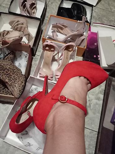 Salonke: Ženske cipele na visoku potpeticu – više modela - Crne salonke sa — 32