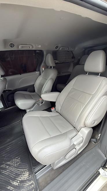 тайота сияана: Toyota Sienna: 2018 г., 3.5 л, Автомат, Бензин, Минивэн — 10
